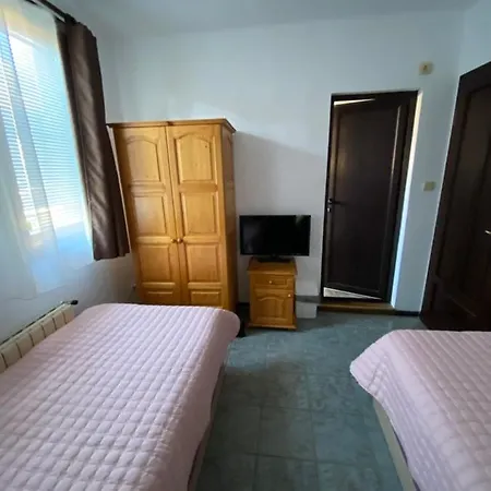 Hotel Villi